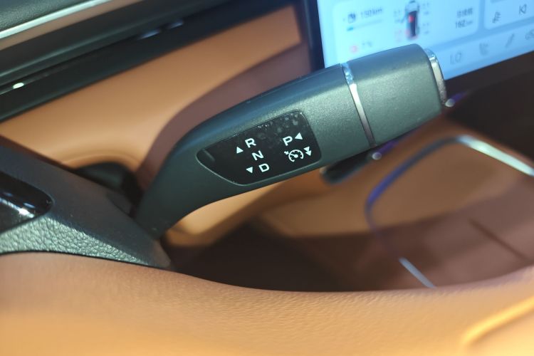 深蓝汽车 深蓝S07 2024款 215Max 乾崑智驾ADS SE增程版中控内饰18