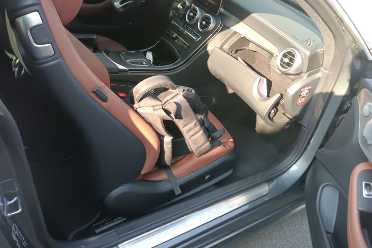 奔驰C级(进口) 2020款 C 260 轿跑车局部细节41