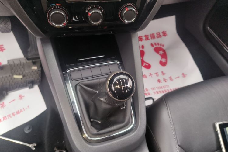 大众 速腾 2015款 1.6L 手动舒适型局部细节18