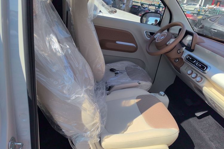 五菱汽车 宏光MINIEV 2024款 第三代 215km 青春版局部细节41