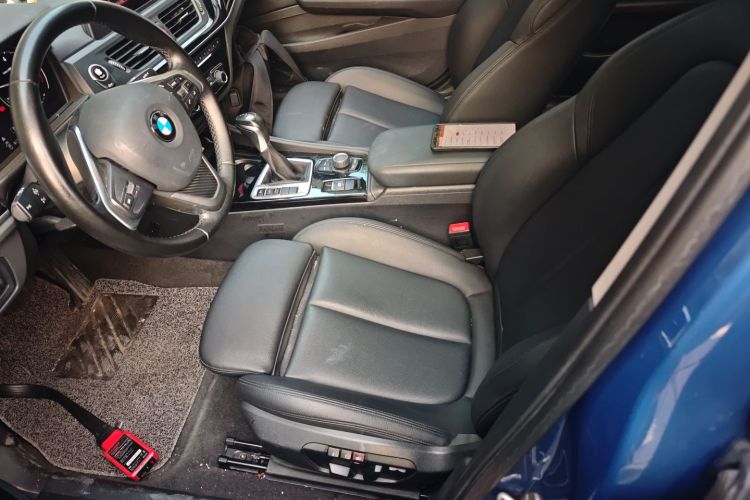 宝马1系 2018款 改款 118i 运动型中控内饰19