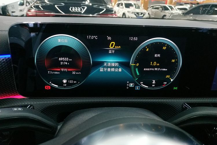 奔驰A级 2022款 改款 A 200 L 运动轿车时尚型中控内饰14