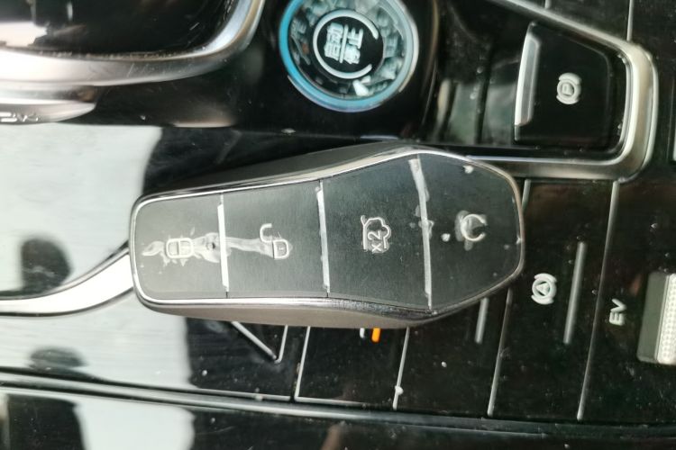 比亚迪 秦PLUS 2024款 荣耀版 DM-i 55KM领先型中控内饰11