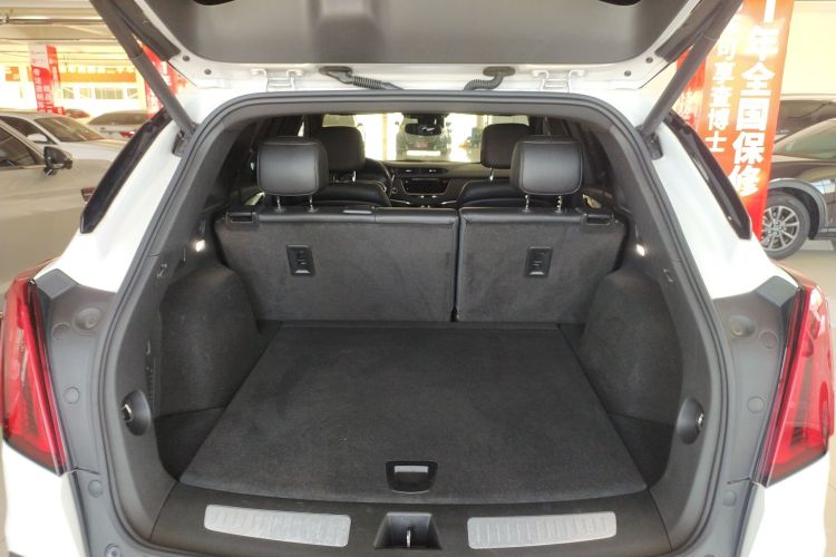 凯迪拉克XT5 2021款 28T 豪华型中控内饰23