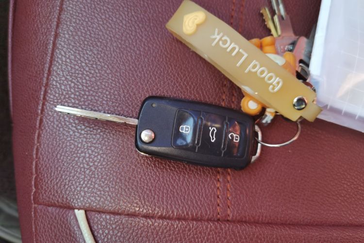 大众 Polo 2014款 1.6L 自动舒适版中控内饰7001