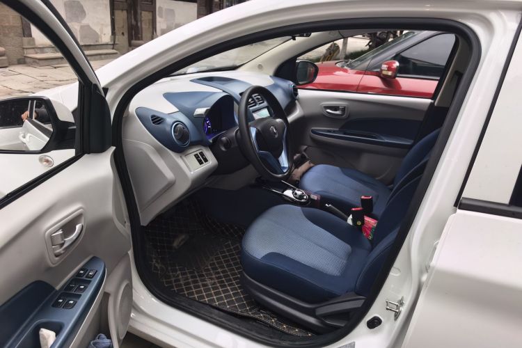 长安欧尚 奔奔E-Star 2021款 国民版 多彩款 磷酸铁锂（31.86kWh）中控内饰20