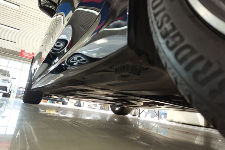 宝马3系 2023款 325Li M运动套装局部细节9002