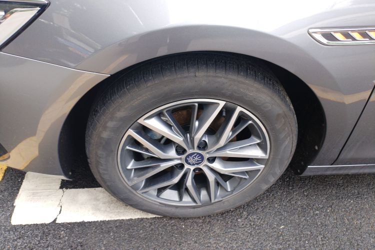 比亚迪 秦PLUS 2023款 冠军版 EV 510KM超越型车身外观6007