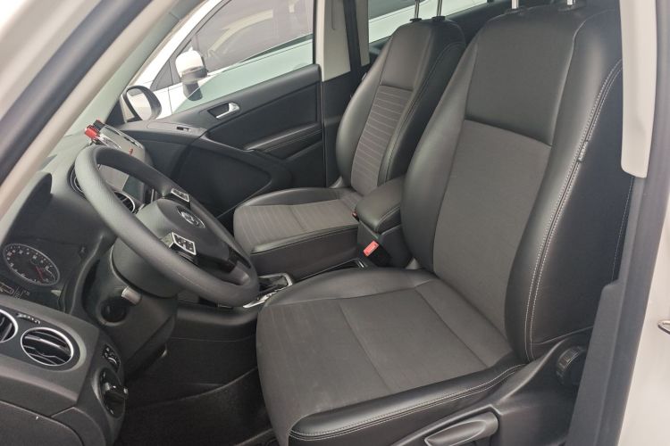 大众 途观 2016款 280TSI 自动两驱丝绸之路风尚版中控内饰19