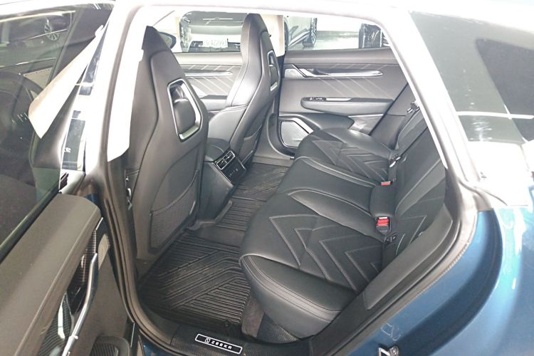 极氪001 2023款 ME版 100kWh中控内饰7004