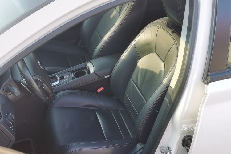 名爵 MG6 2014款 掀背 1.8T 自动性能版中控内饰19