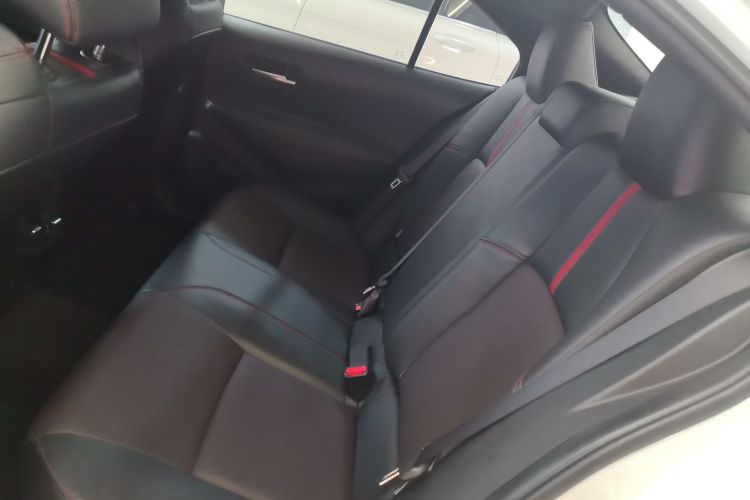 丰田 雷凌 2021款 双擎 1.8H E-CVT运动版中控内饰7004