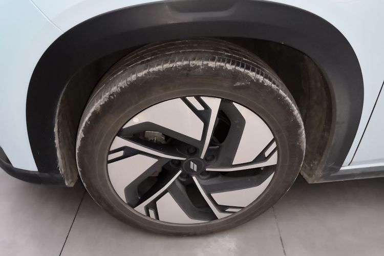 睿蓝汽车 睿蓝7 2023款 605km 猎光车身外观6007