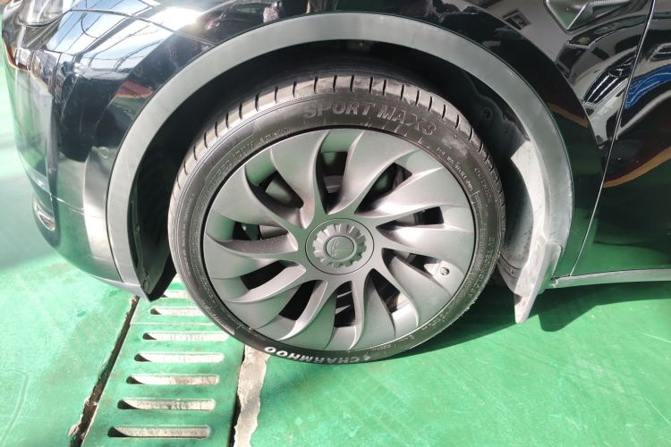 特斯拉 Model Y 2021款 标准续航后驱版车身外观6007