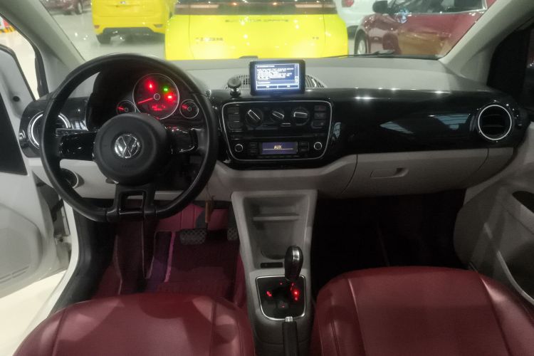 大众up! 2015款 1.0L high up!中控内饰12