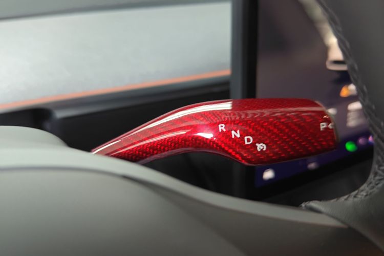 特斯拉 Model Y 2024款 长续航全轮驱动版中控内饰18