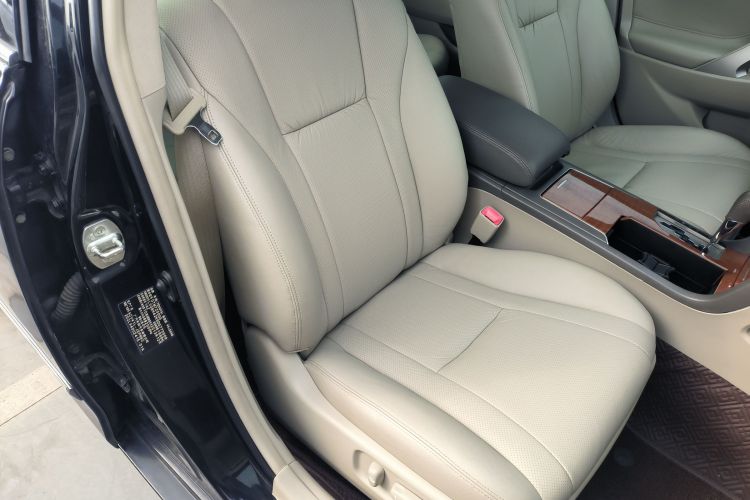 丰田 凯美瑞 2013款 200G 经典豪华版局部细节41