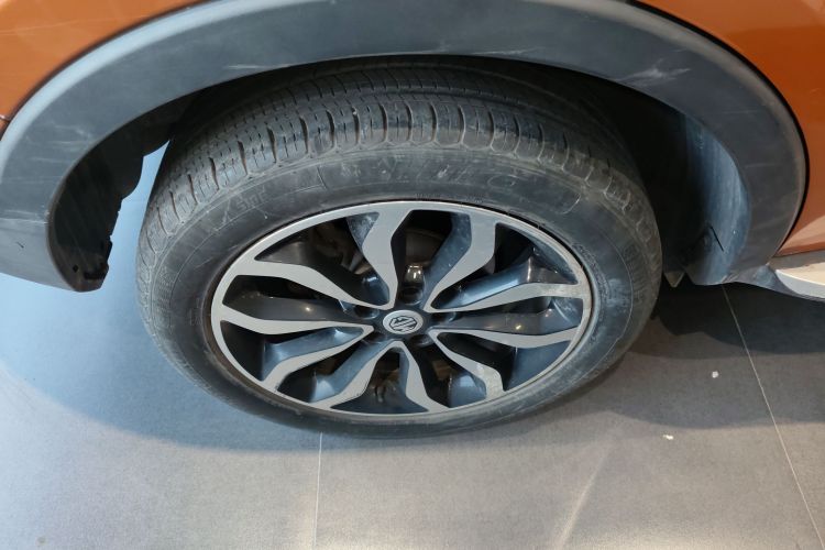 名爵 锐腾 2015款 2.0TGI TST豪华版车身外观6008