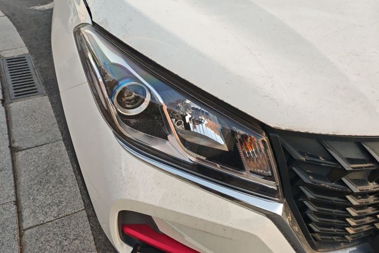 东风风光 风光500 2022款 1.5L 手动悦享型车身外观8