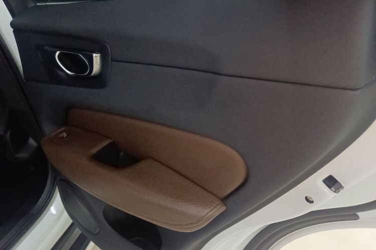 沃尔沃XC60 2021款 T5 四驱智逸豪华版中控内饰7006