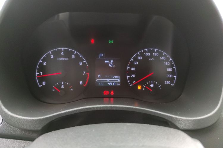 现代 悦纳 2016款 1.4L 自动炫酷版GLS局部细节14