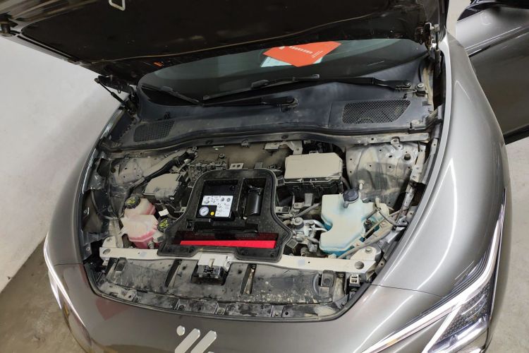 智己汽车 智己L7 2022款 Dynamic机舱底盘24