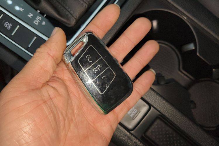 大众 迈腾 2023款 200万辆纪念版 330TSI DSG领先型中控内饰7001