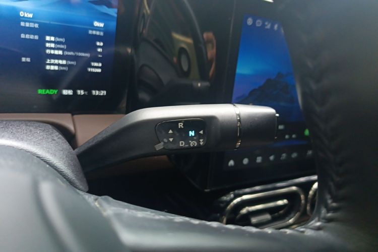 零跑汽车 零跑C01 2022款 后驱长续航版中控内饰18