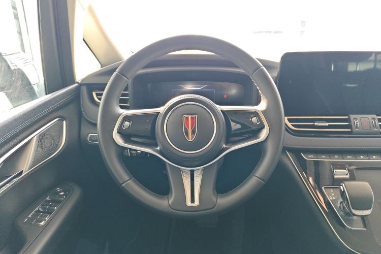 红旗HQ9 2023款 2.0T 智联旗享版中控内饰13