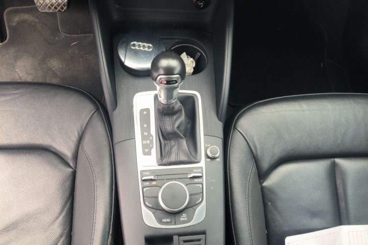 奥迪A3 2014款 Sportback 35 TFSI 自动舒适型中控内饰18