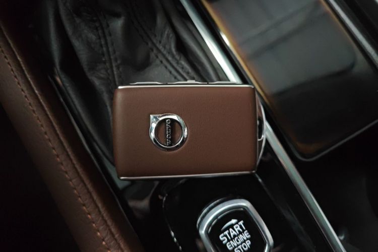 沃尔沃S90 2019款 T5 智雅版中控内饰7001