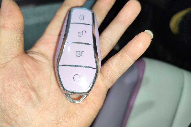 比亚迪 海豚 2021款 405km 时尚版中控内饰11