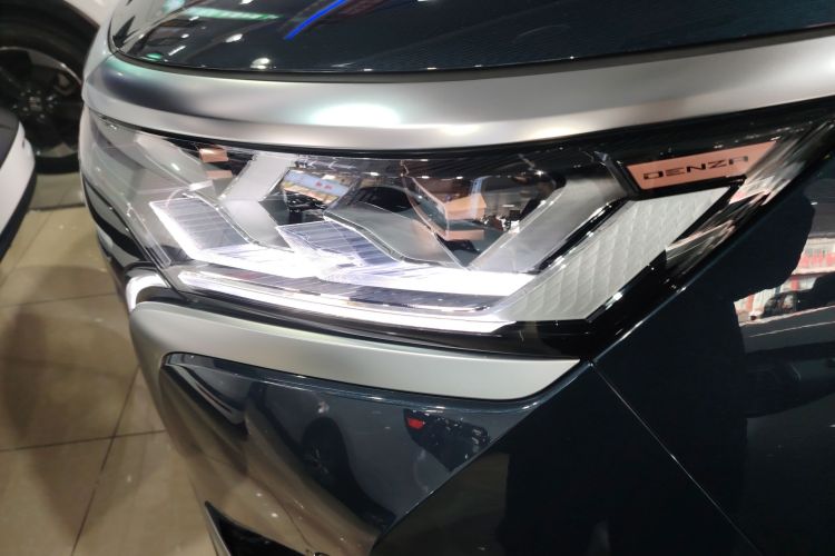 腾势D9 2022款 DM-i 970 四驱旗舰型局部细节36