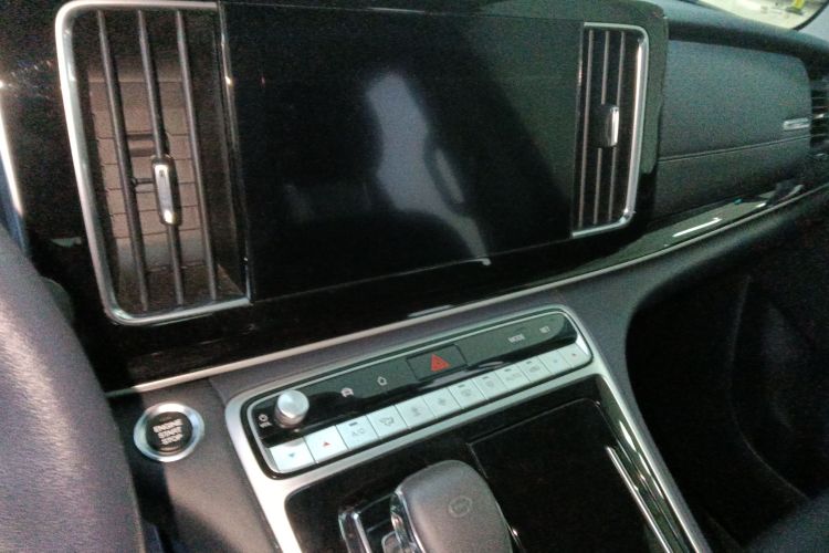 广汽传祺 传祺M8 2023款 领秀系列 390T 尊享版局部细节16