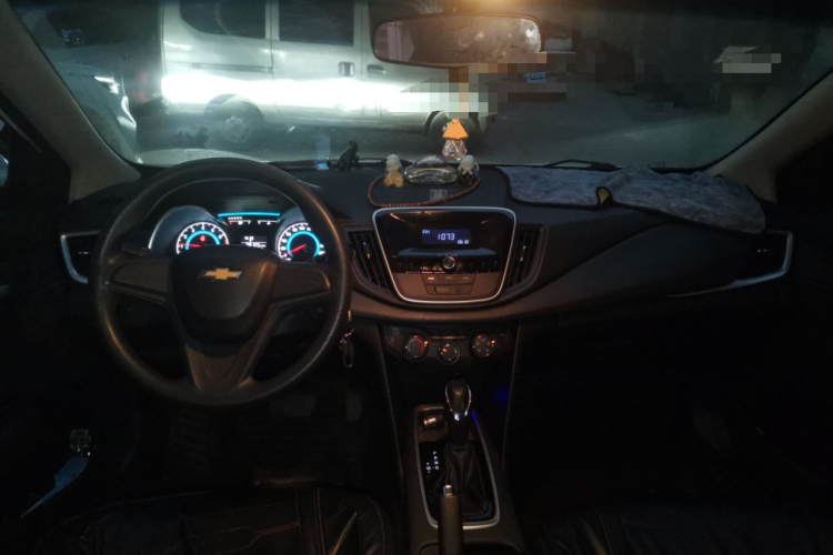 雪佛兰 科沃兹 2018款 320 自动欣享天窗版中控内饰12