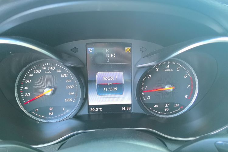 奔驰C级 2017款 C 200 L 运动版中控内饰14