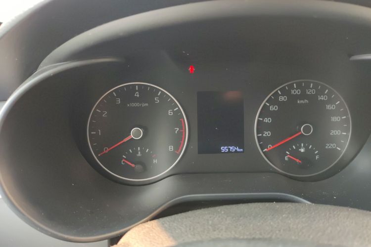 起亚K2 2017款 三厢 1.4L MT GLS局部细节14