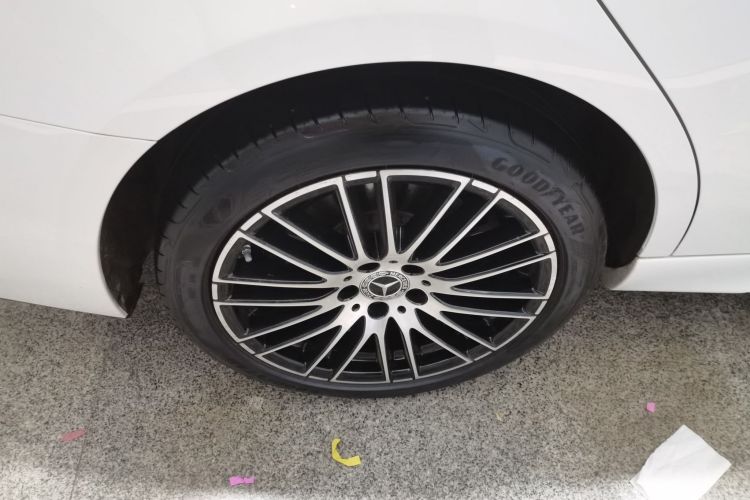 奔驰C级 2024款 C 260 L 运动版车身外观6008