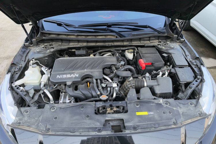 日产 天籁 2021款 2.0L XE 专享版机舱底盘24