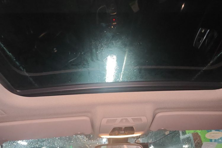 宝马2系多功能旅行车 2015款 218i 运动设计套装局部细节22