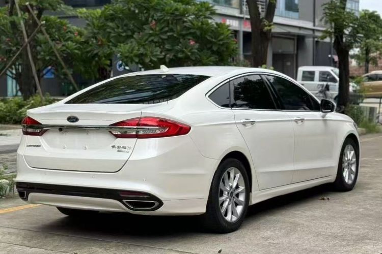 福特 蒙迪欧 2017款 EcoBoost 180 时尚型车身外观6005