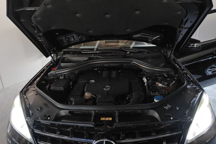 奔驰M级 2014款 ML 320 4MATIC局部细节24