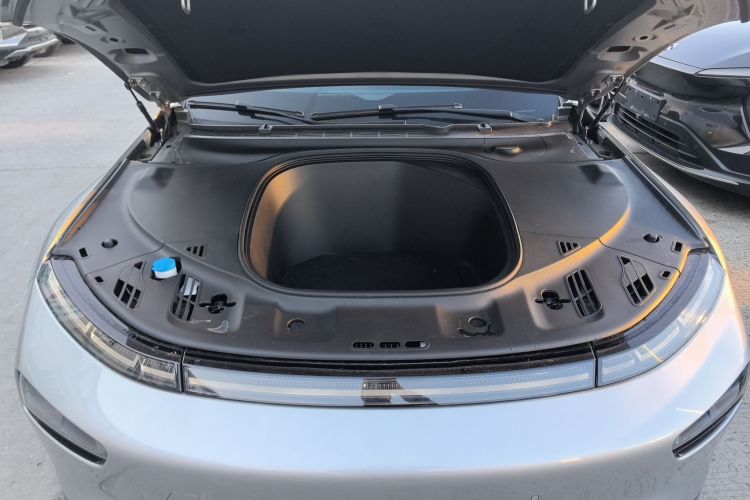 小鹏P7 2023款 586E局部细节24