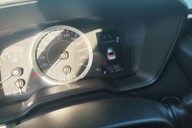 丰田 卡罗拉 2021款 1.2T S-CVT先锋PLUS版中控内饰15