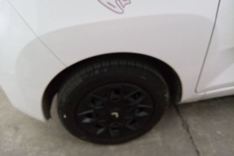 五菱汽车 宏光MINIEV 2022款 轻松款 磷酸铁锂车身外观6007