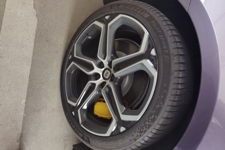 小米汽车 小米SU7 2024款 后驱超长续航高阶智驾Pro版车身外观6008