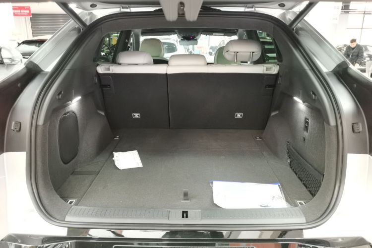 小鹏G7 2025款 702 超长续航 Ultra机舱底盘23