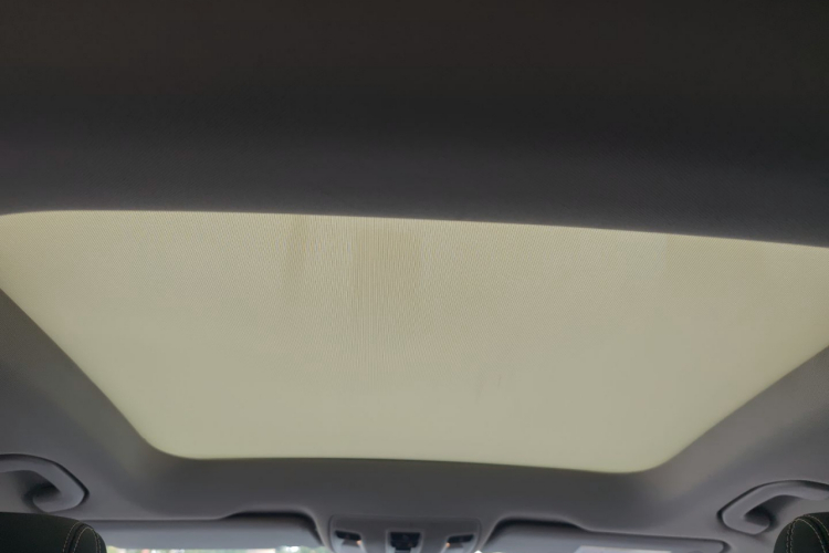 奔驰GLA 2015款 GLA 200 动感型中控内饰22