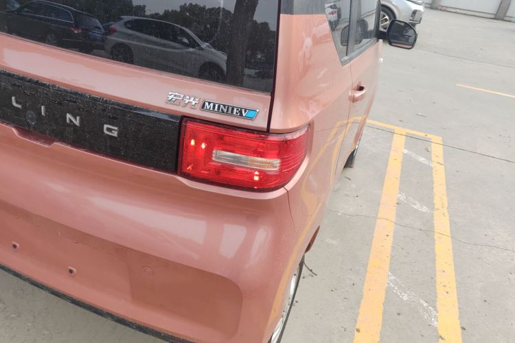 五菱汽车 宏光MINIEV 2020款 悦享款 磷酸铁锂车身外观9