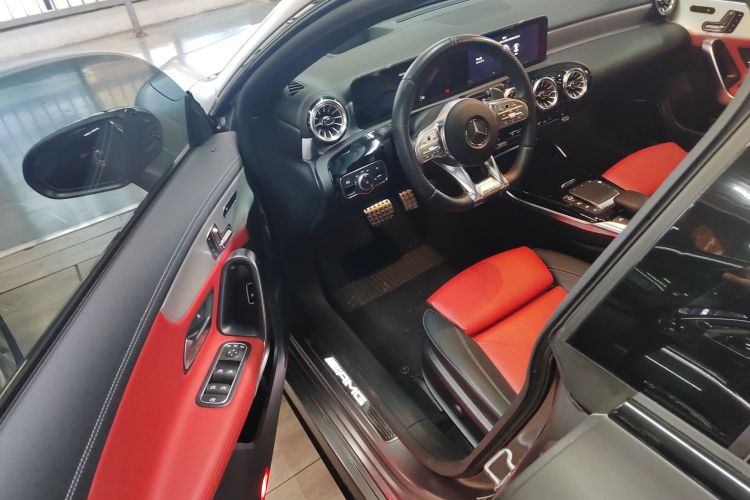 奔驰CLA AMG 2021款 AMG CLA 35 4MATIC中控内饰20